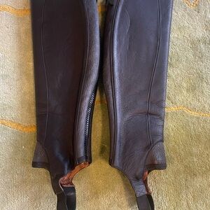 Ariat M/T Black Riding Half Chaps